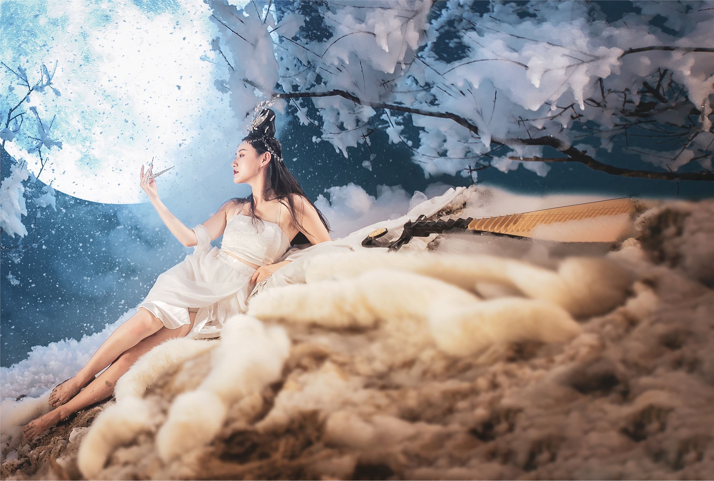 YITUYU 艺图语 2021.07.21 九尾白狐 刺猬&惠子